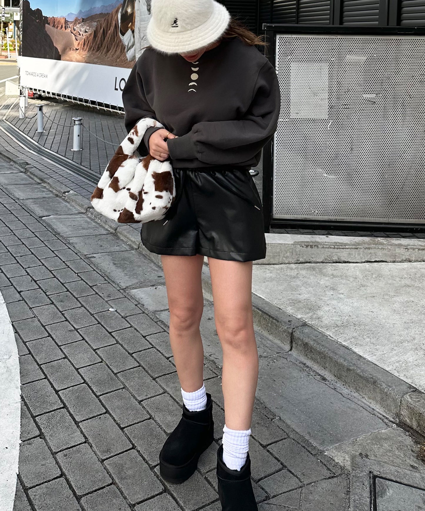 ふわふわcowバッグ