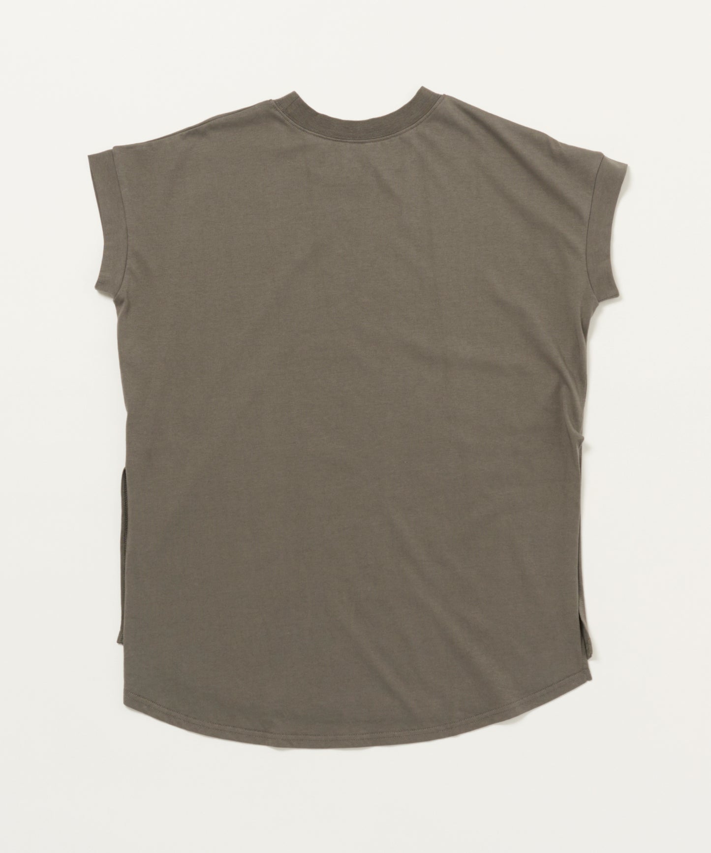 ラウンドヘムTシャツ