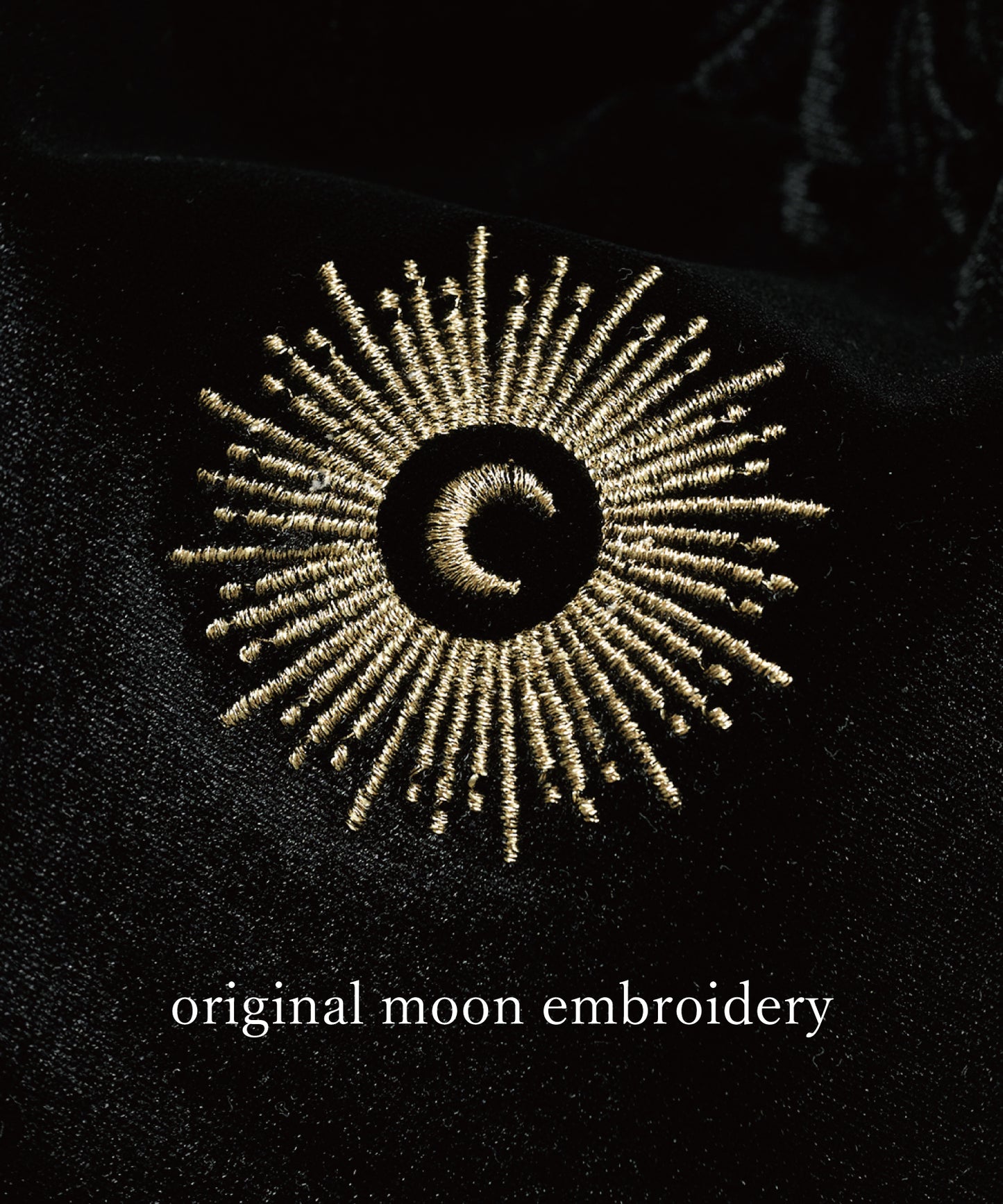embroidery ベロアショルダーバッグ