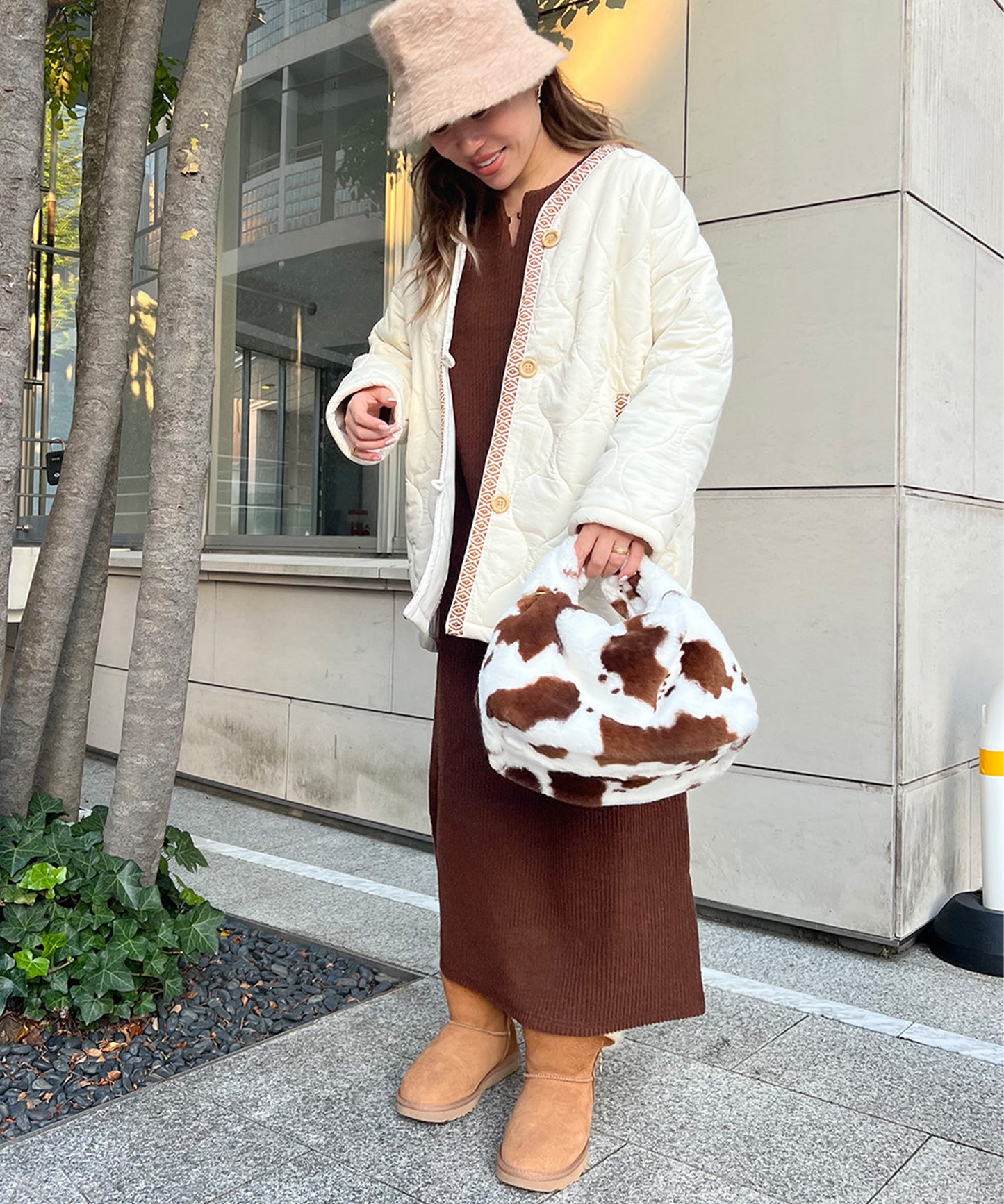 ふわふわcowバッグ