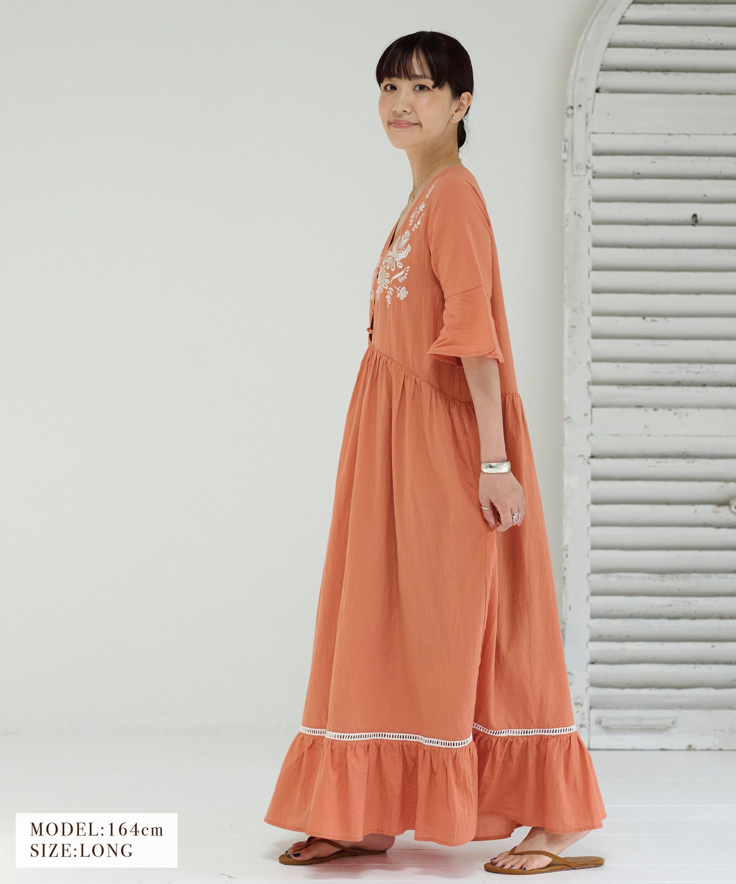 embroideryワンピース