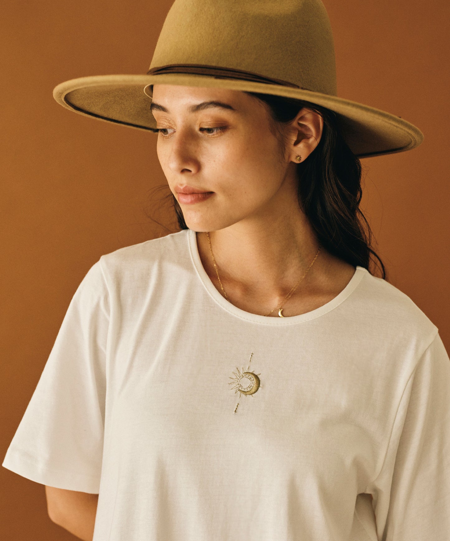 sun&moon 刺繍Tシャツワンピース