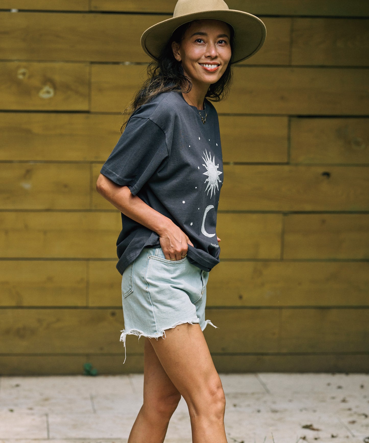 sun&moon Tシャツ