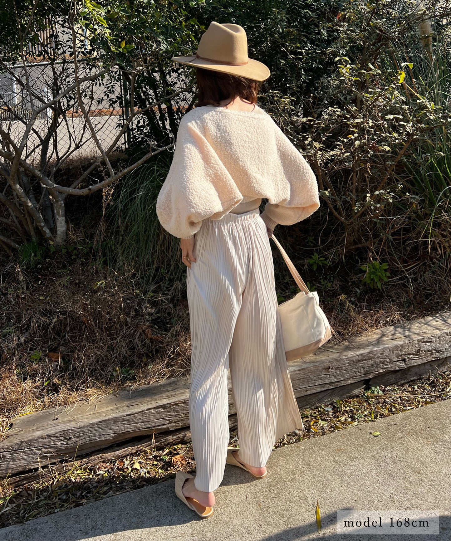 セルフカットプリーツパンツ